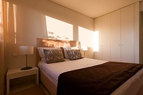 One-Bedroom Apartment with Extra bed