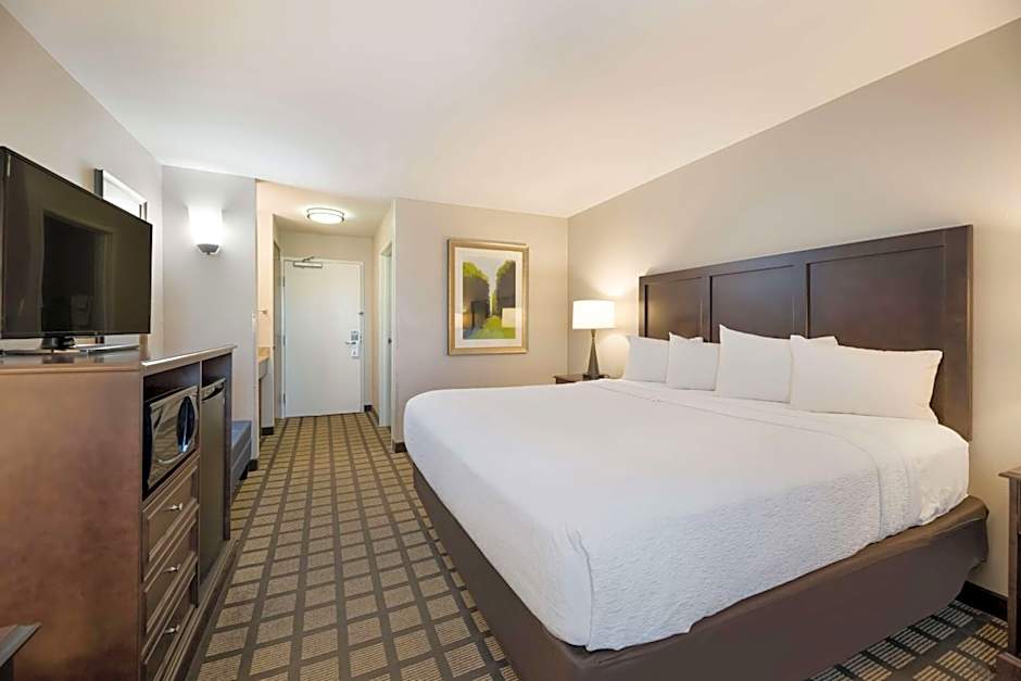 Best Western North Bryant Inn