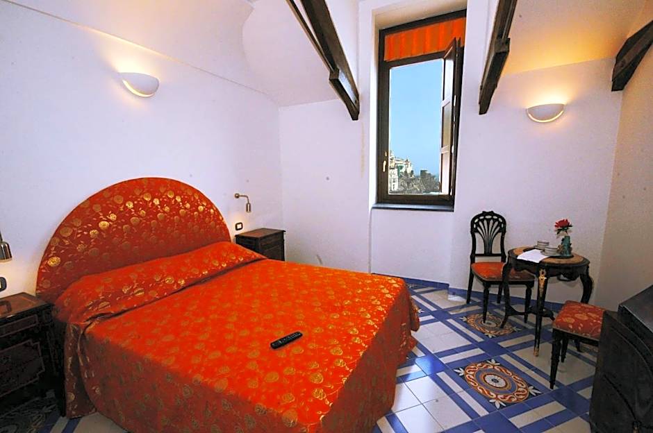 Hotel Croce Di Amalfi