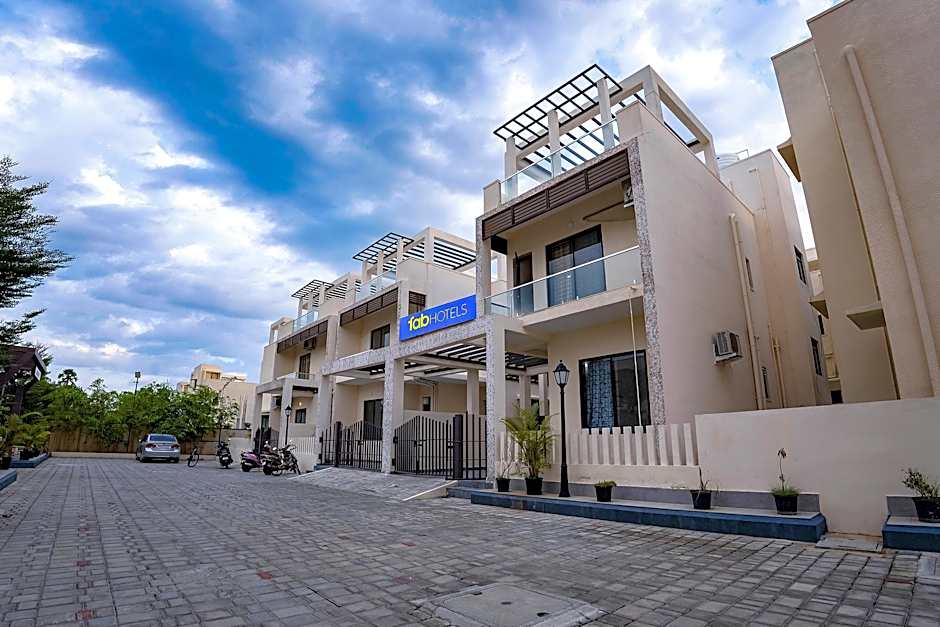Photo 1 of 23 of FabHotel Continental LeBe Inn