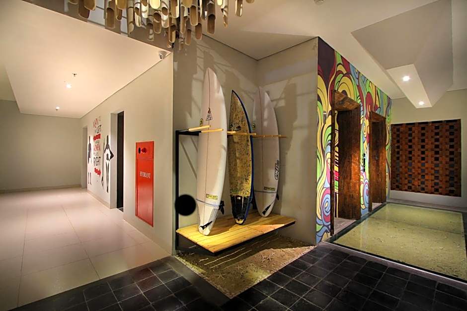 Koa D Surfer Hotel