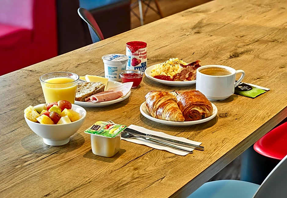 B&B HOTEL Paris Versailles