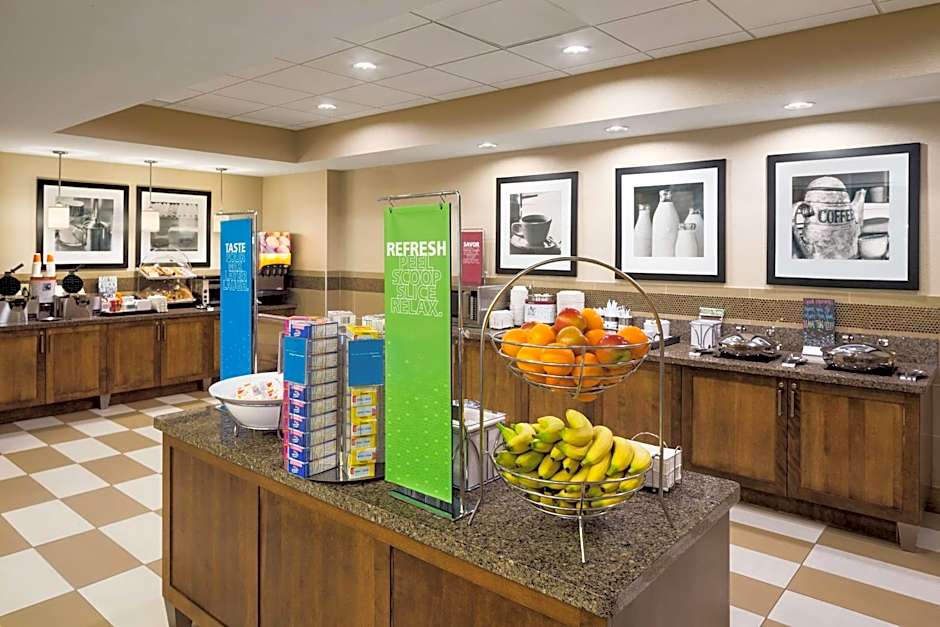 Hampton Inn By Hilton And Suites Clayton/St Louis-Galleria Area