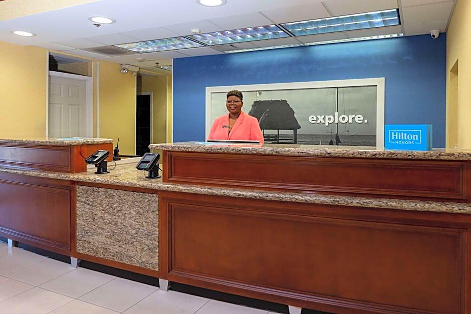 Hampton Inn By Hilton & Suites Jacksonville-Deerwood Park, Fl