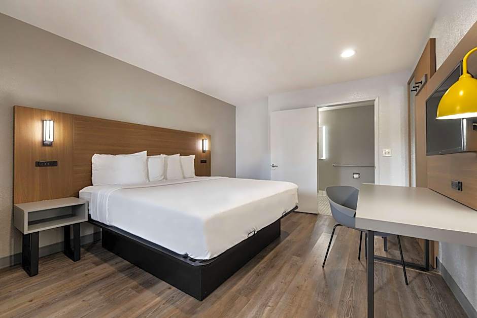 Motel 6-Santa Ana, CA