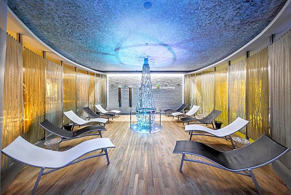 Harmony Club Hotel