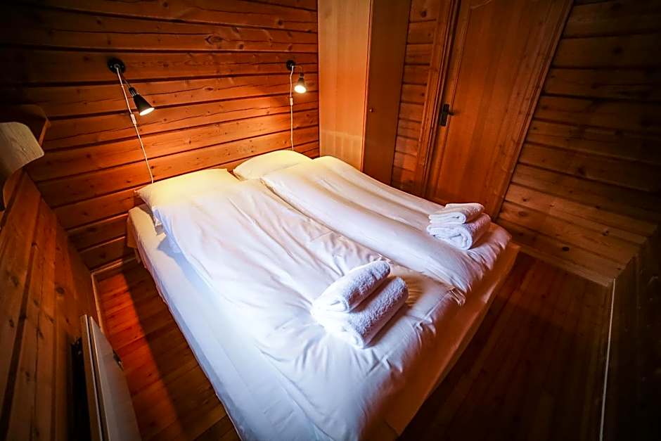 Vesterland Feriepark Hytter, hotell og leikeland