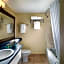 Huntingdon Hotel and Suites