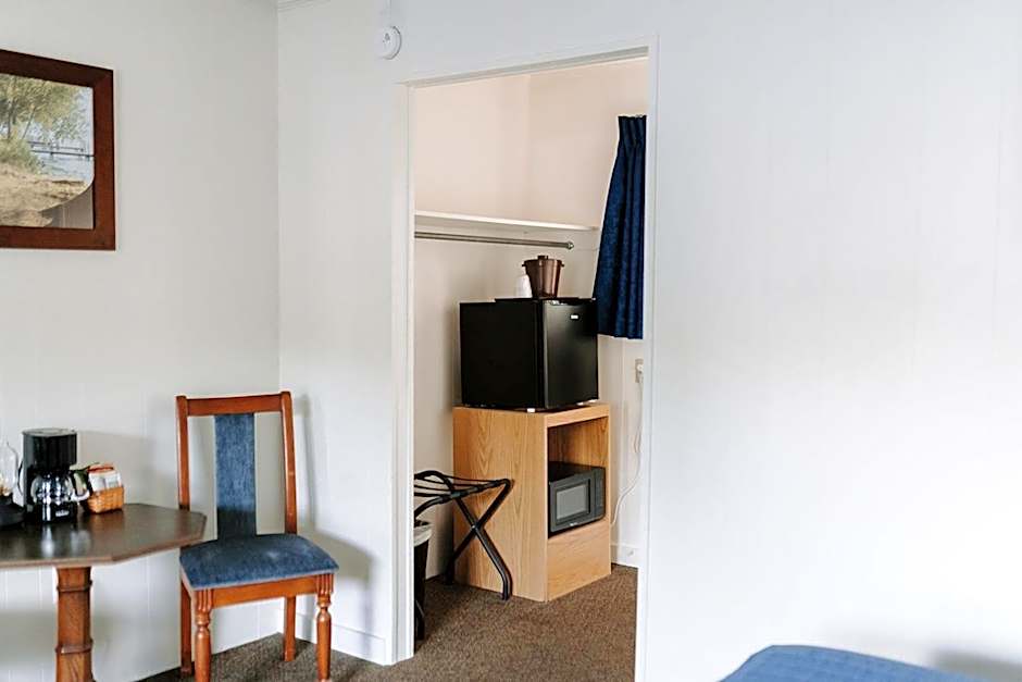 Blue Moon Motel