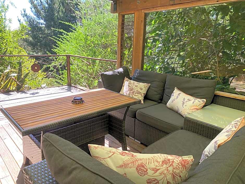 Sutton Spring Art Retreats