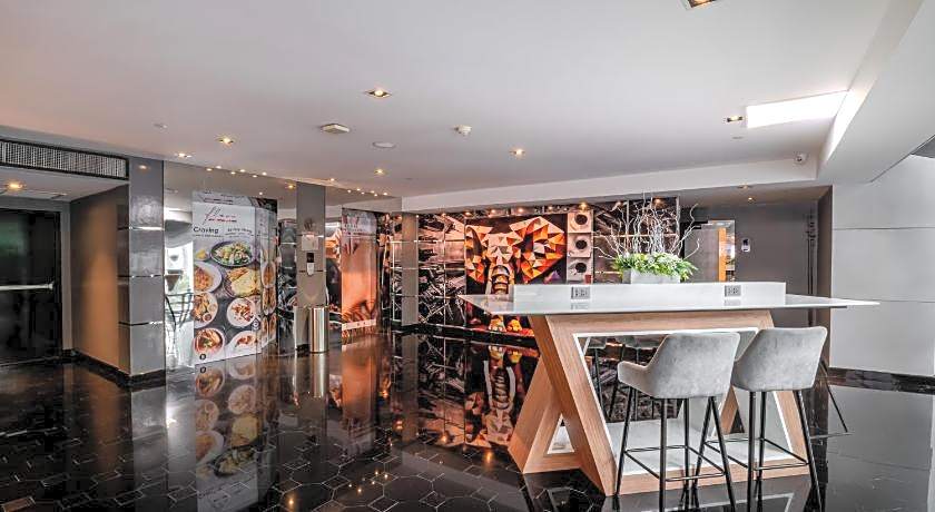 Night Hotel Bangkok - Sukhumvit 15 