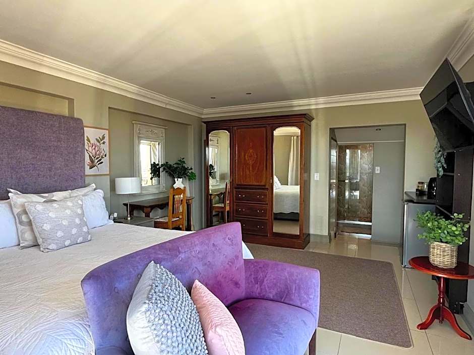 Alabaster Luxe Villa