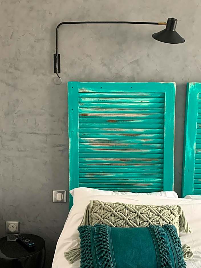 Urban Jungle Hotel Orleans --- ex Grand Hotel