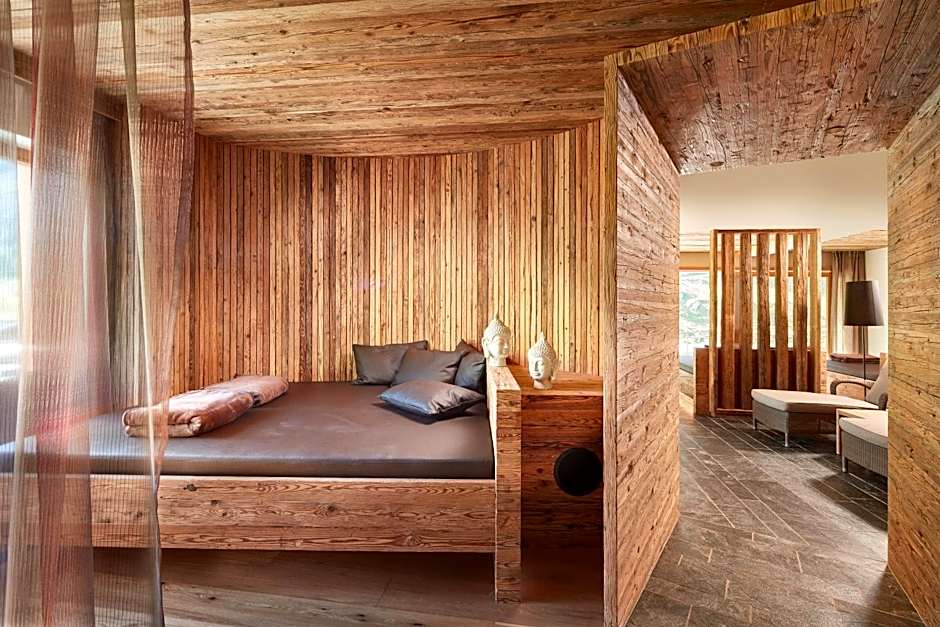 Hotel Berghof Crystal Spa & Sports