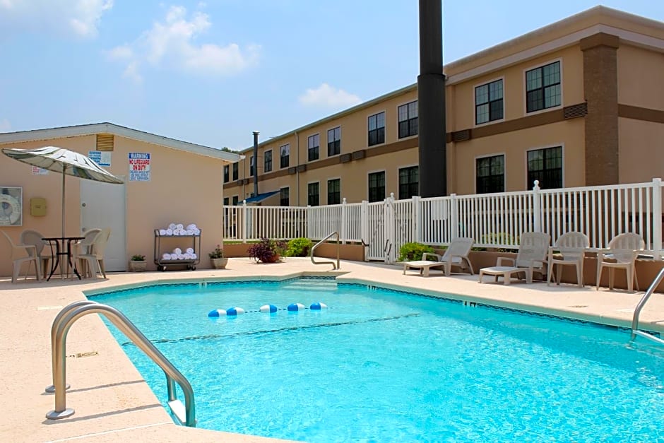 Travelodge by Wyndham Perry GA