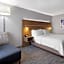 Holiday Inn Express Sheboygan-Kohler / I-43 By IHG