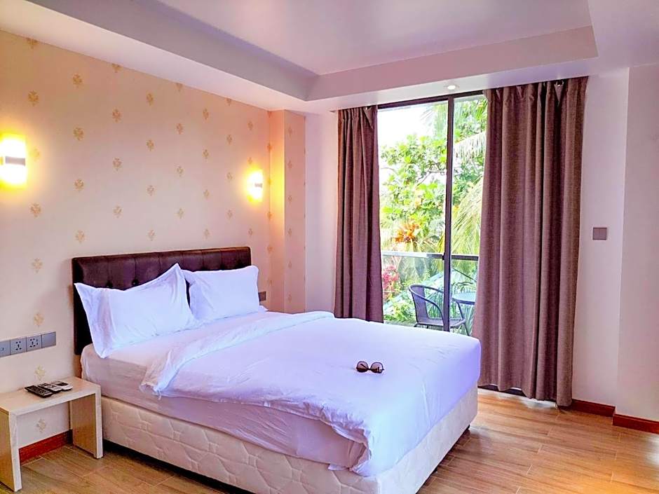 Ari Grand Hotel & Spa