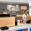 Holiday Inn Express And Suites Milwaukee - Brookfield By IHG