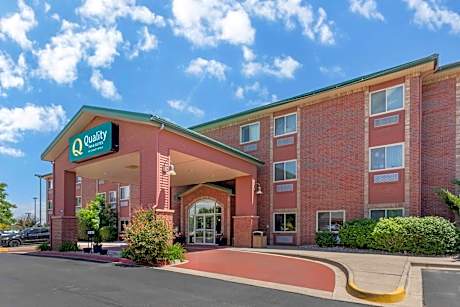 Quality Inn & Suites Wellington - Fort Collins