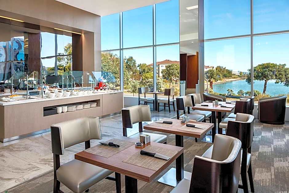 AC Hotel by Marriott San Francisco Airport/Oyster Point Waterfront