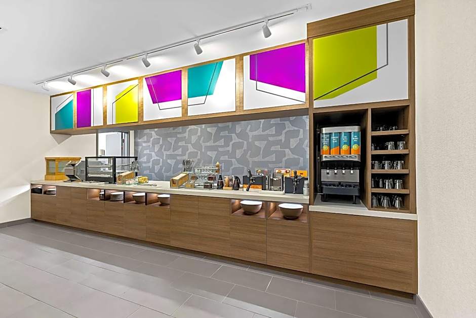 Home2 Suites by Hilton Hendersonville