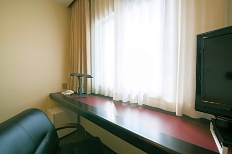 Double Room - Non-Smoking 