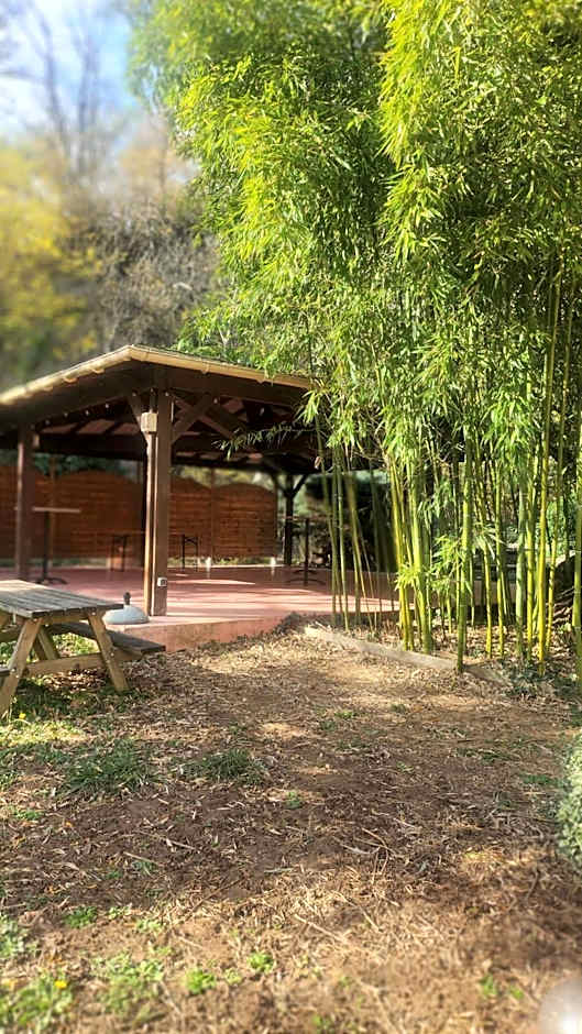 Logis Hôtel La Cascade - Lyon Nord