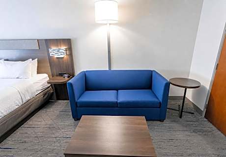 Queen Suite with Two Queen Beds and Additional Living Area