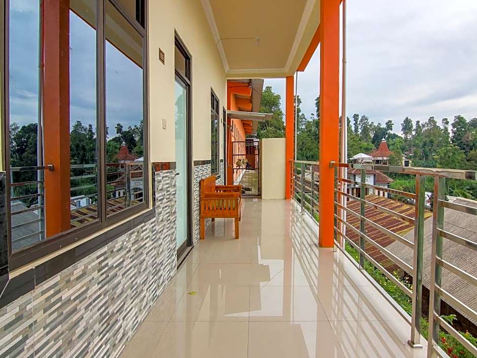 OYO 2162 Pondok Wisata Sri Widodo