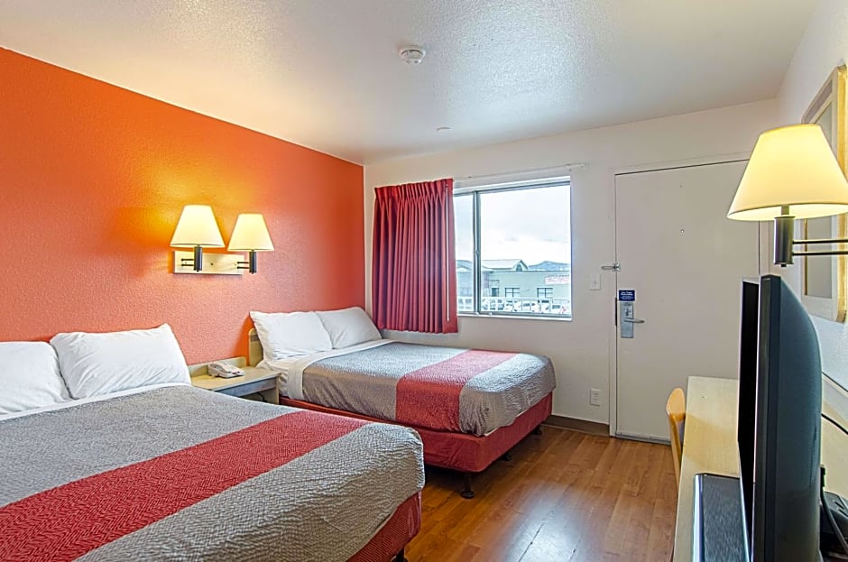 Motel 6-Rock Springs, WY