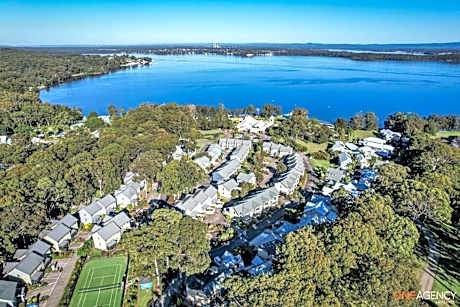 Stay At Raffertys Resort