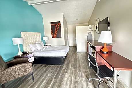 Howard Johnson by Wyndham Phoenix Airport/Downtown Area