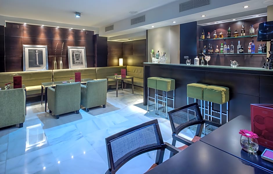 NH Collection Granada Victoria