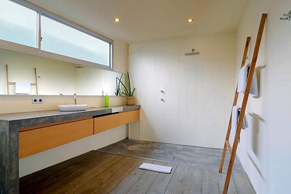 Clio Apartment