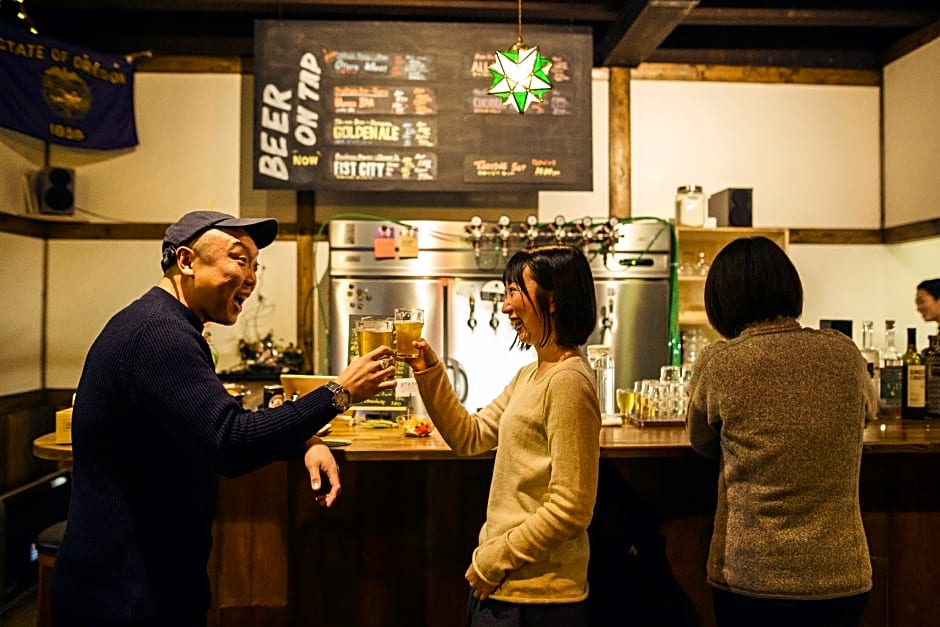 Otaru Tap Room & Hostel