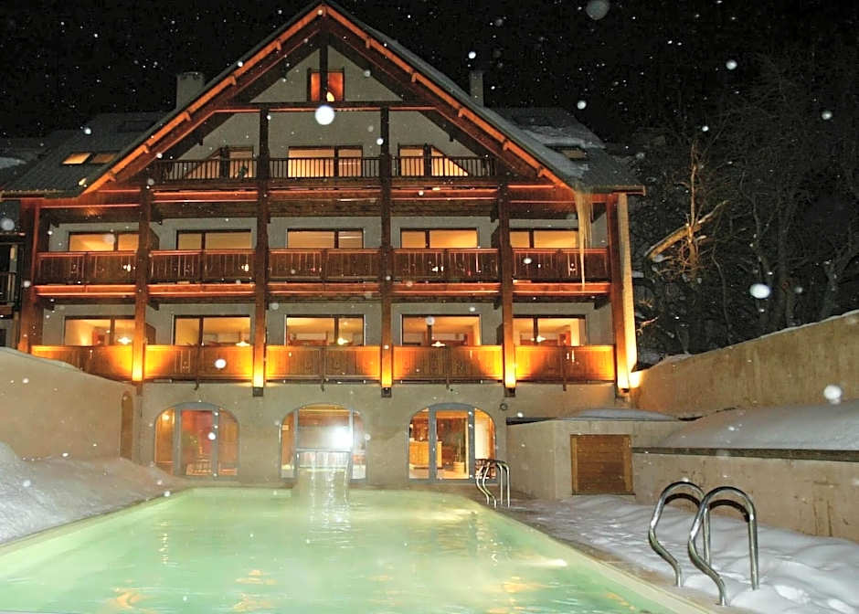 Alliey & Spa Piscine Appart-hôtel Serre chevalier