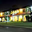 McNevins Warwick Motel
