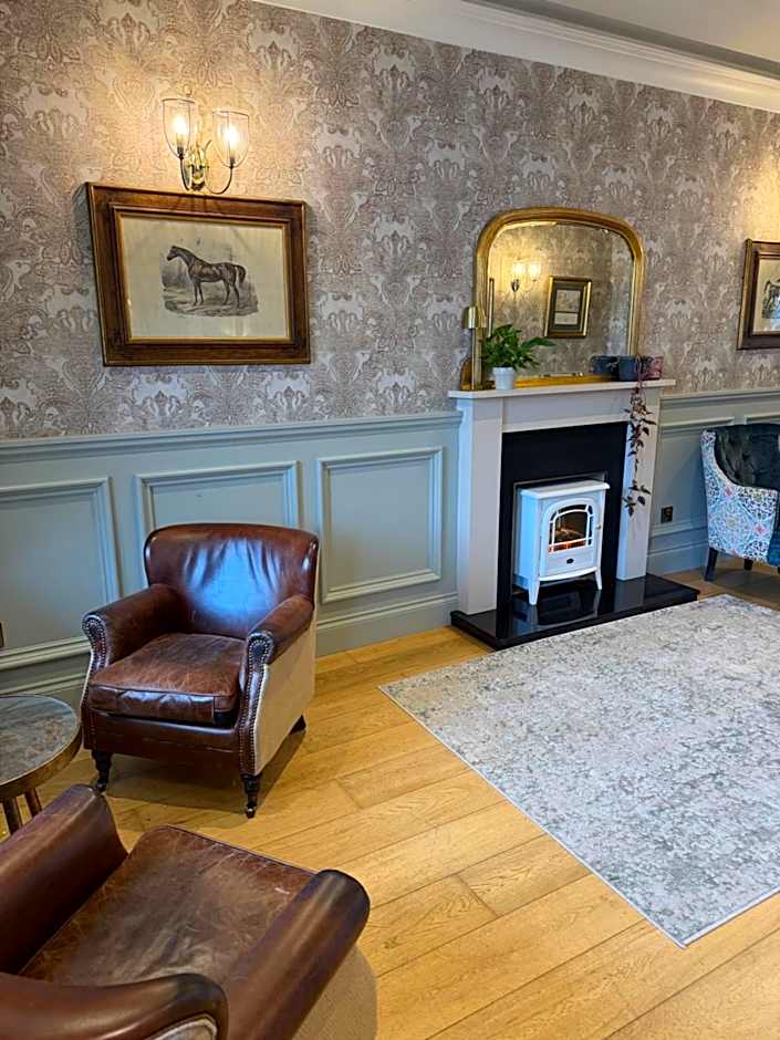 Connemara Lake Hotel