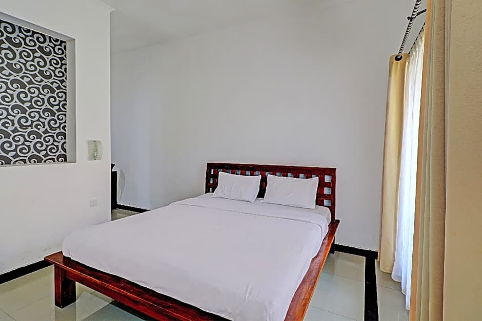 OYO 615 Residence Puri Hotel Syariah