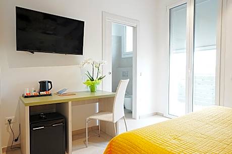 Deluxe Double or Twin Room with Spa Bath