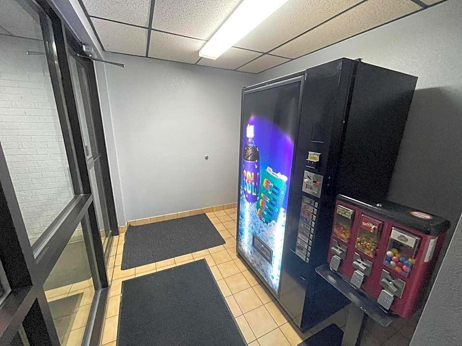 The Belgium Inn & Suites