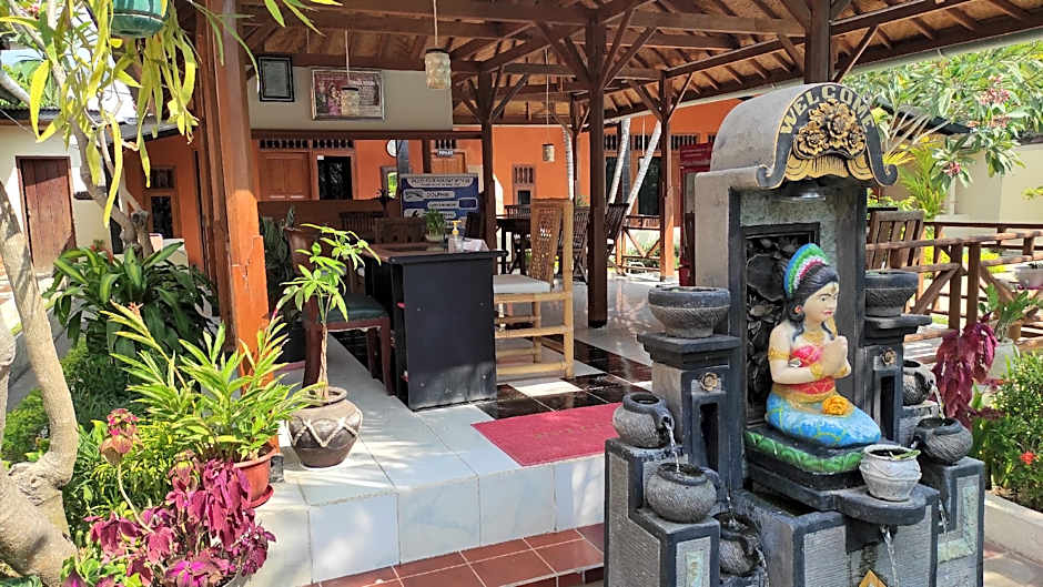Keyani Bungalows