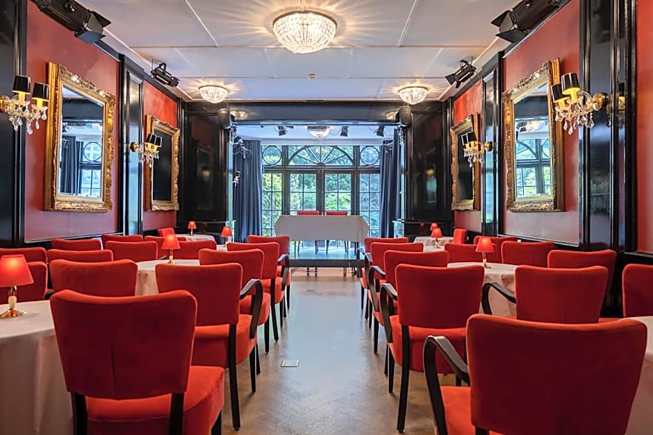 Apollofirst Boutique Hotel