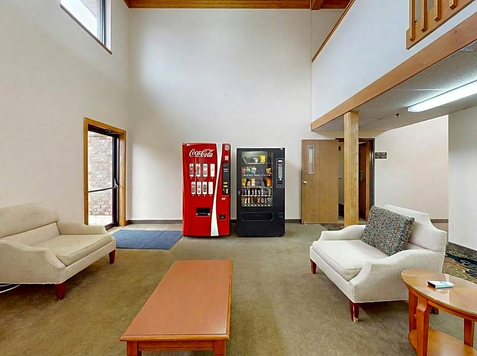 Oscoda Lakeside Hotel