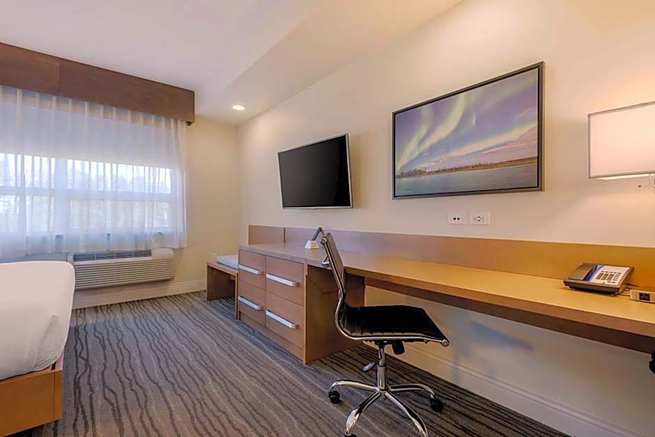 Best Western Plus Sawridge Suites