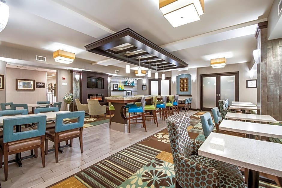 Hampton Inn West