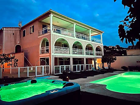 Résidence Villa Romana avec Piscine et Jacuzzi