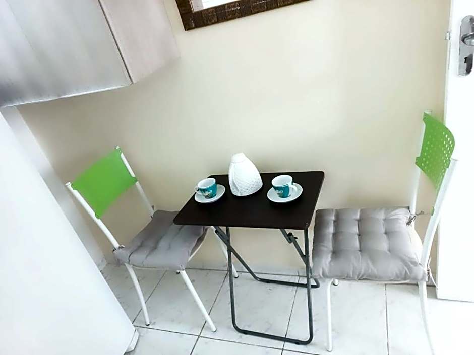 Lindo apartamento quadra da praia de Copacabana