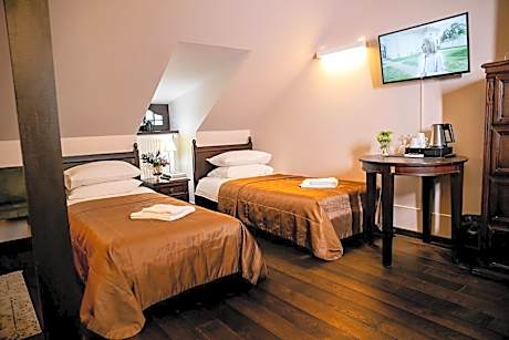 Standard Family Room