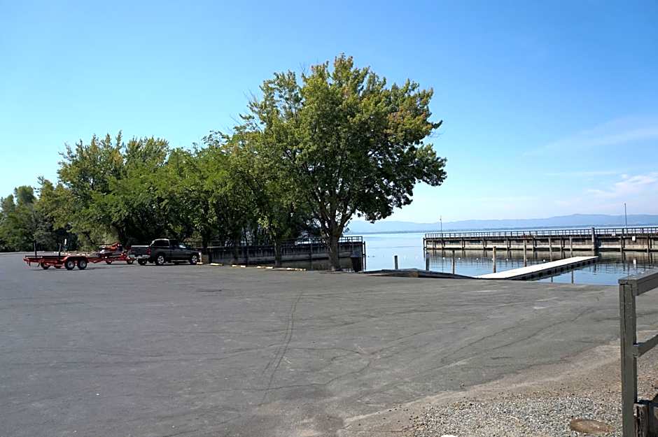 Lakeview Inn